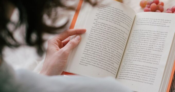 Catching up on last minute gifts? Then our book tips might be useful for you!