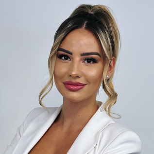 Kristína Csöglei, BBA, MBA